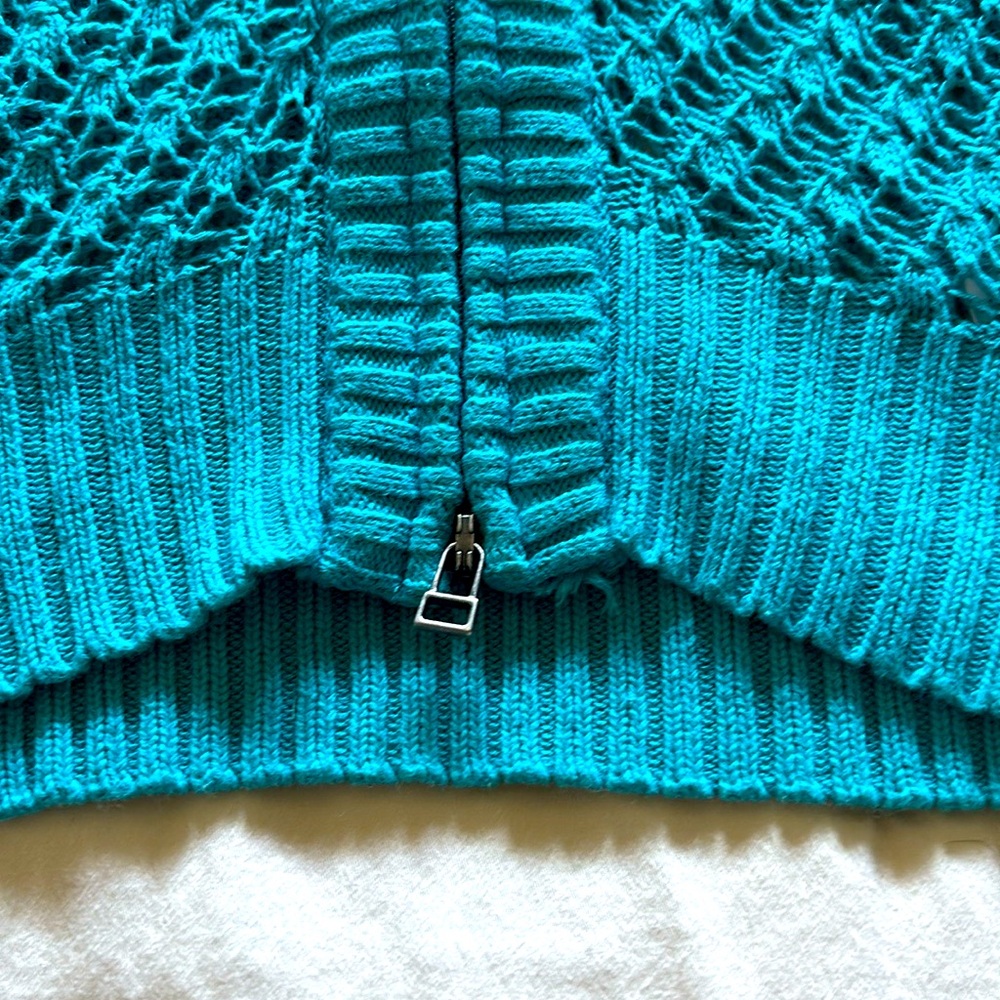 Athleta crochet hooded sweater. Sz XS